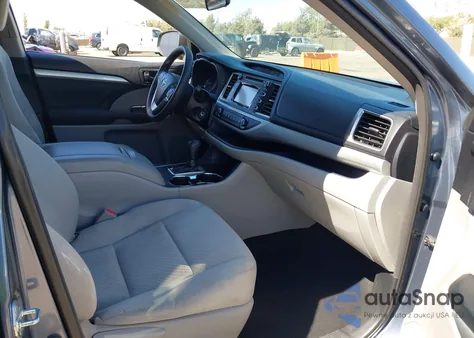 2015 Toyota Highlander Le Plus V6/Le V6 из США, поврежденный, VIN 5TDZKRFH7FS066148